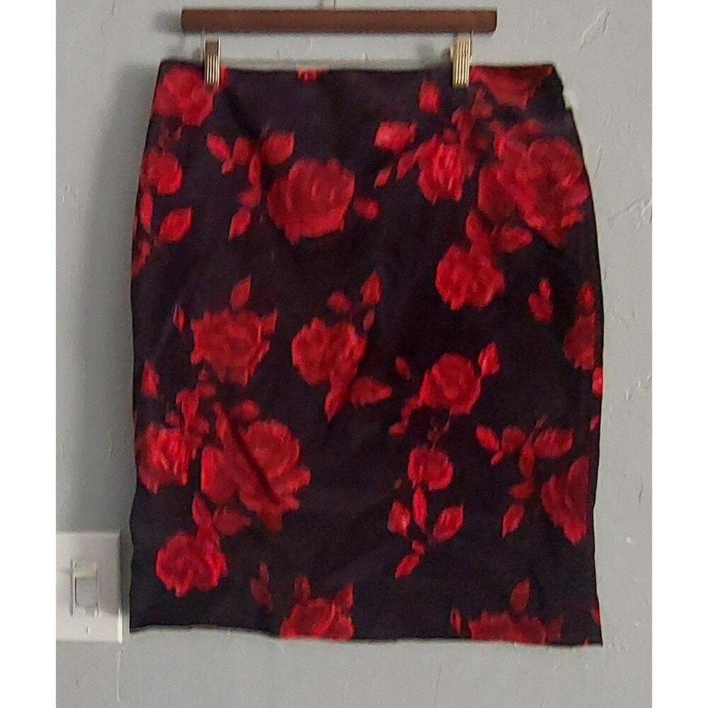 Talbots Red and Black Floral Pencil Skirt